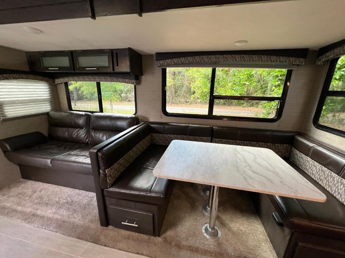 Lake Front Rv Experience Close To Port Canaveral And Kennedy Space Center Hotel Titusville Exterior foto
